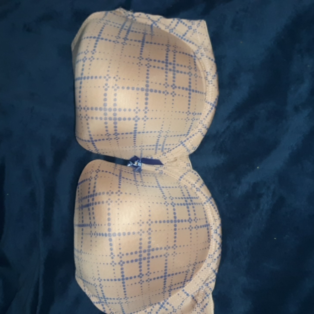 T-Shirt Bra 40DD NWOT